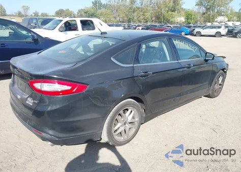 2014 Ford Fusion Se z USA, uszkodzony, nr VIN 3FA6P0H77ER353436